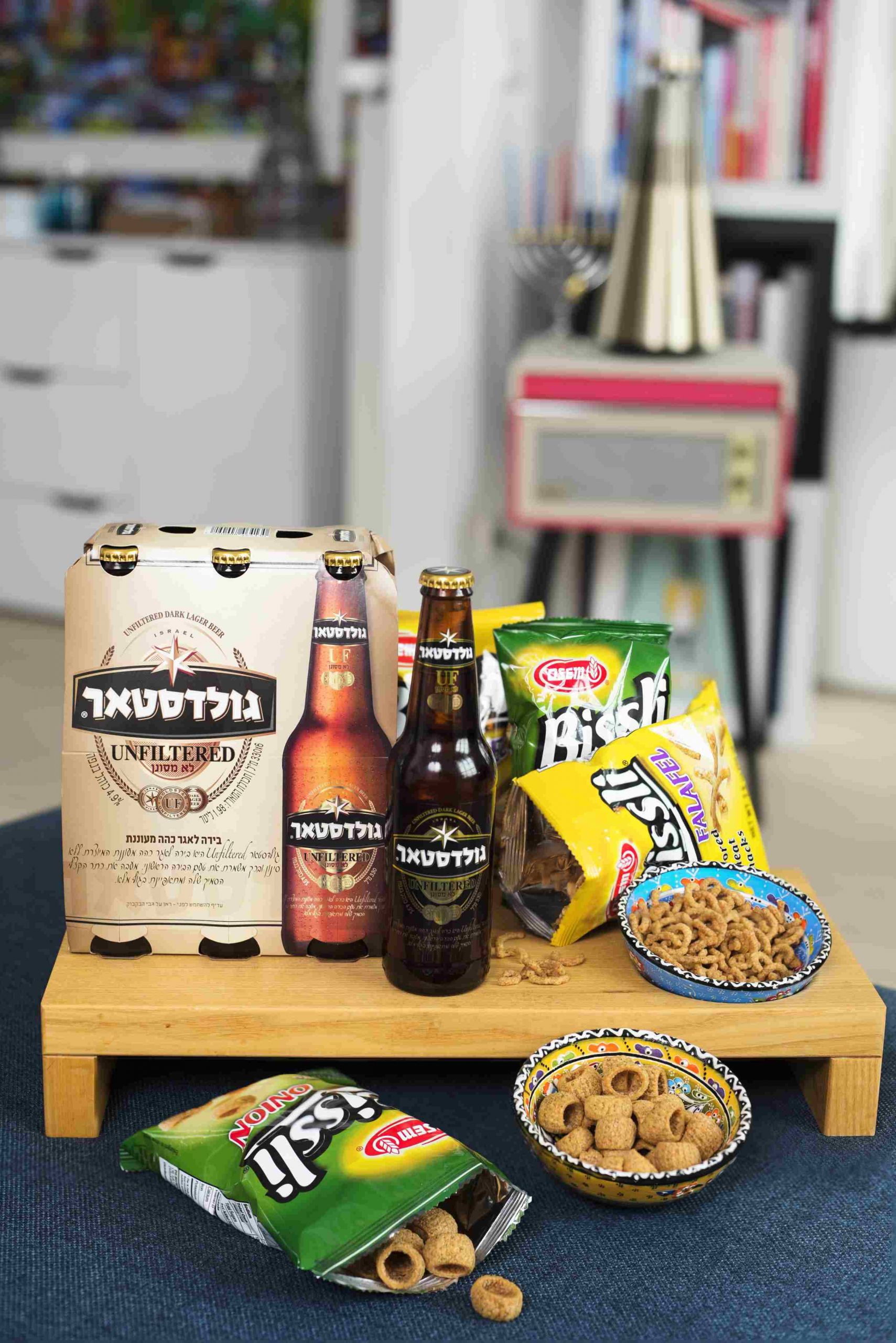 Partymenü "Israelischer Abend mit Freunden" mit Goldstar-Bier UNFILTERED, Trinkspiel und knusprigen Bissli-Snacks – Bild 2
